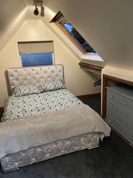 3 Double Bedroomed Flat, Acton. London, Uk Exteriör bild